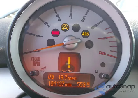 2010 Mini Cooper из США, поврежденный, VIN WMWMF3C50ATU79123